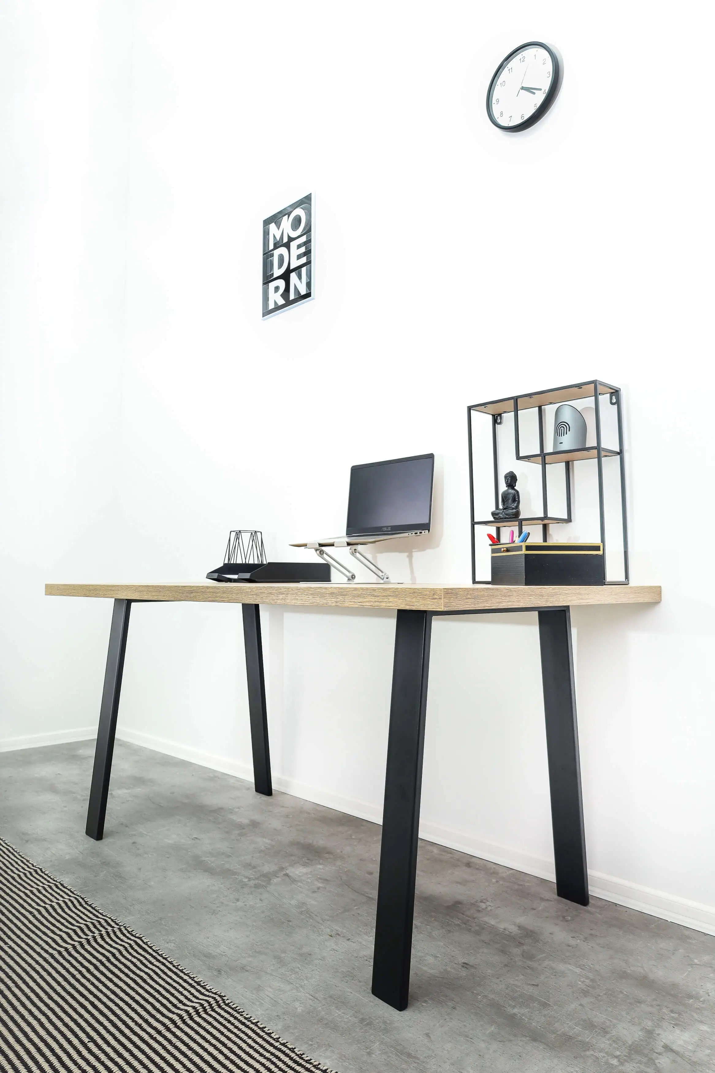 Moderní kancelářský nebo jídelní stůl Liftor Xaver